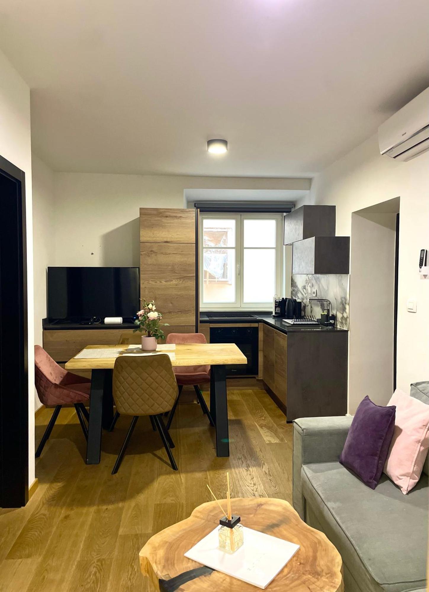 Khan 2 Apartment Ljubljana
