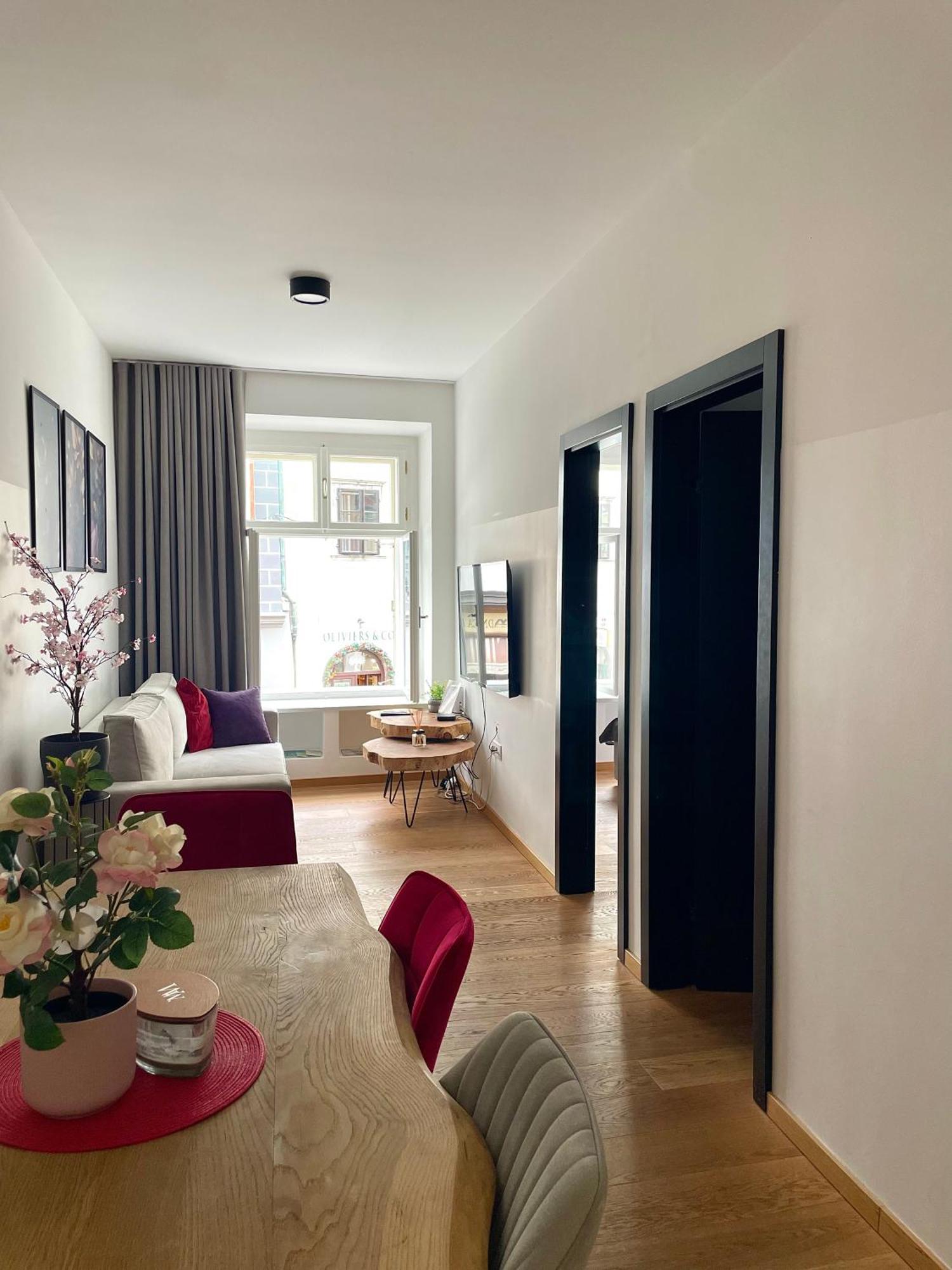 Khan 2 Apartment